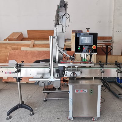 Tapadora de cuatro ruedas con servomotor totalmente automática